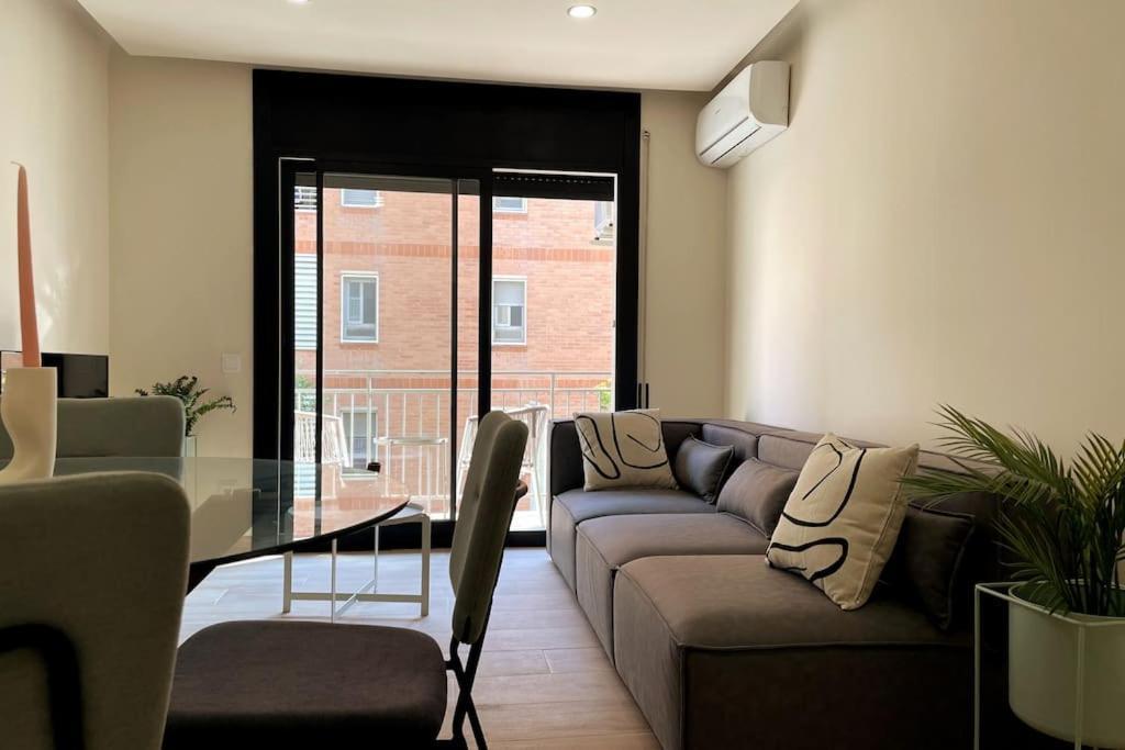 Superflat Near Beach 15' Center Sant Adria de Besos Ngoại thất bức ảnh